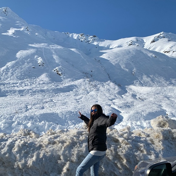 Meet your Posher, Felicia - Picture 1 of 1